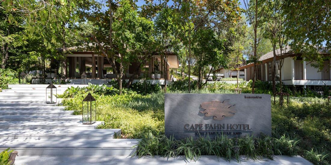 Cape Fahn Hotel Sign