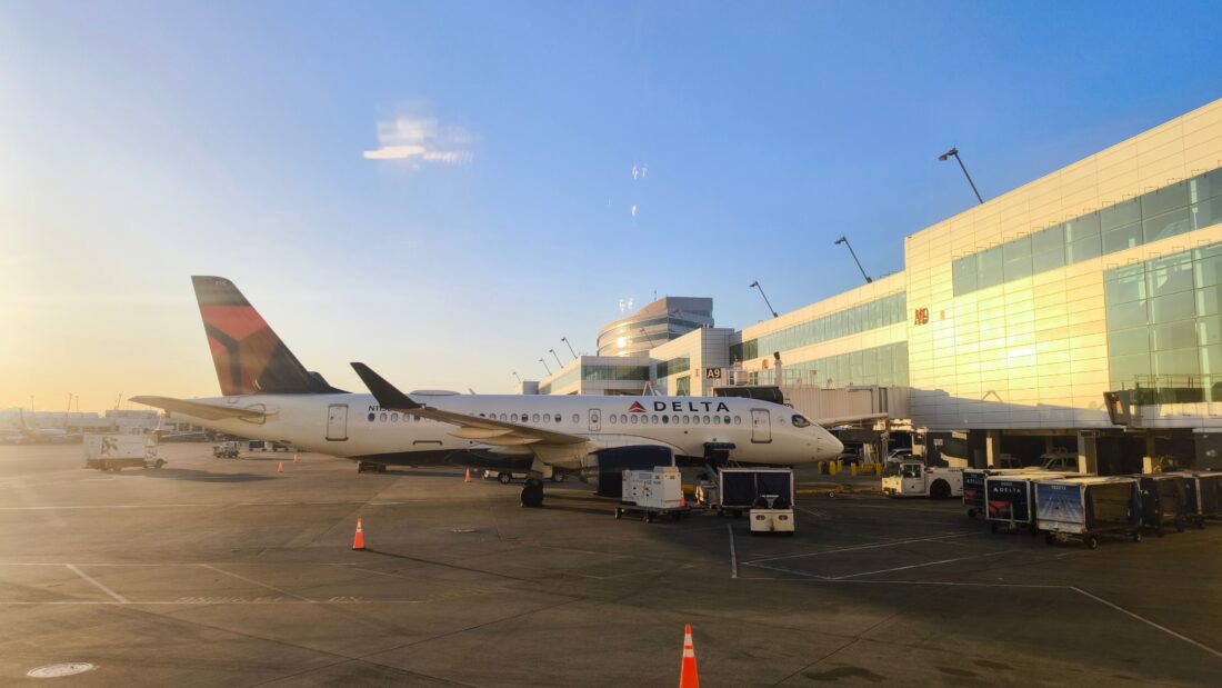Delta A220