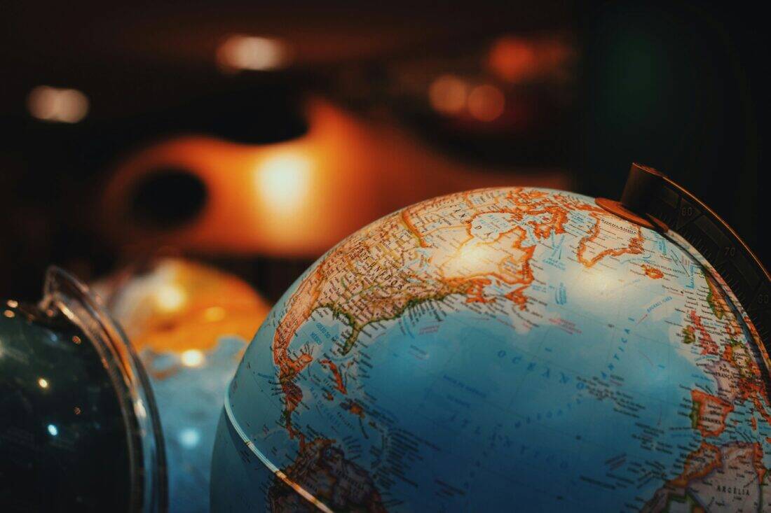 Globe north