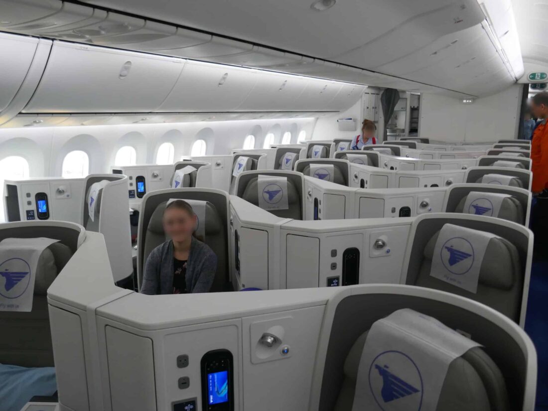 MIAT Business Class 8 Kabine