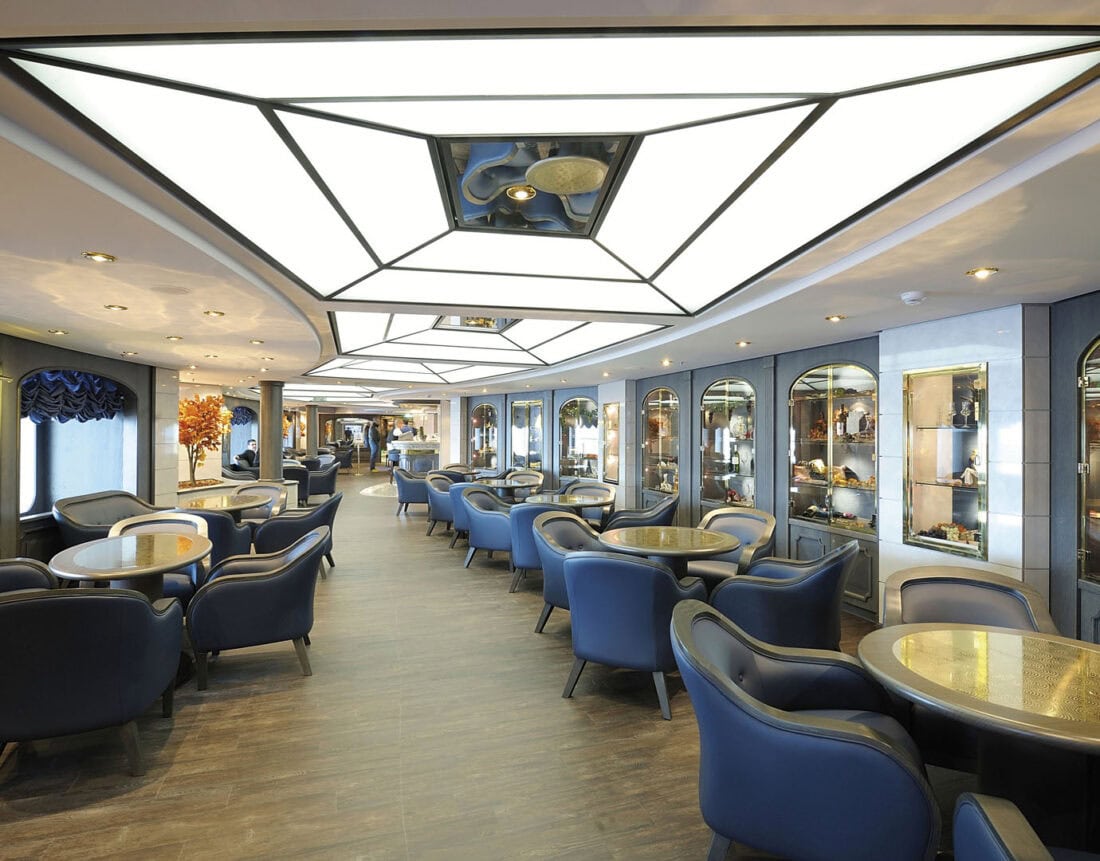 MSC Poesia restaurant and bar il grappolo d oro 04