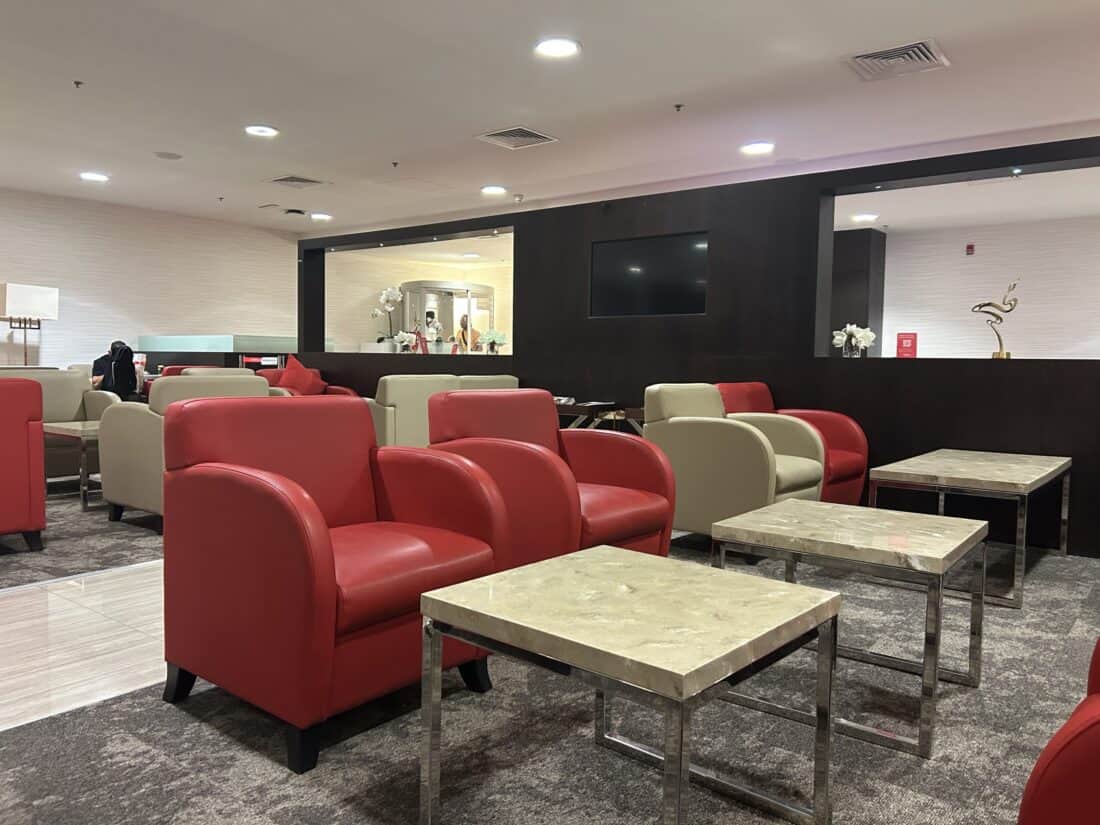 Merhaba Lounge Dubai DWC Sitze