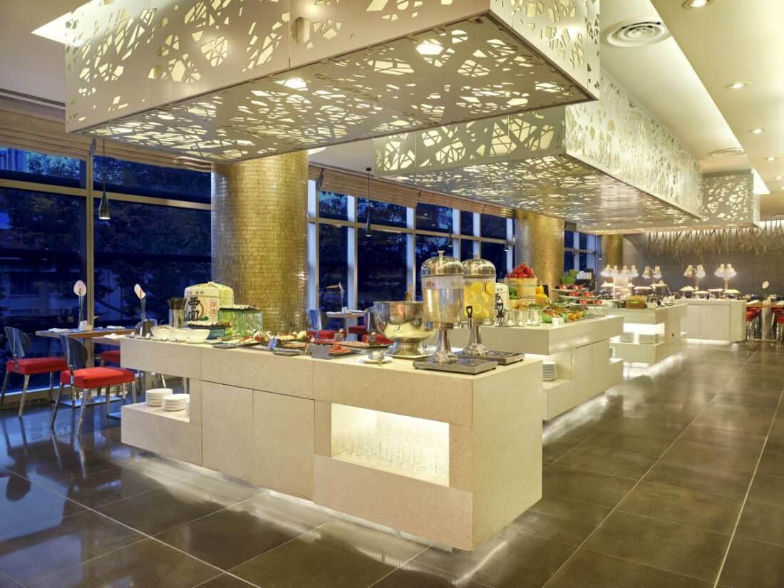 Pullman Saigon Centre Food ConneXion 4