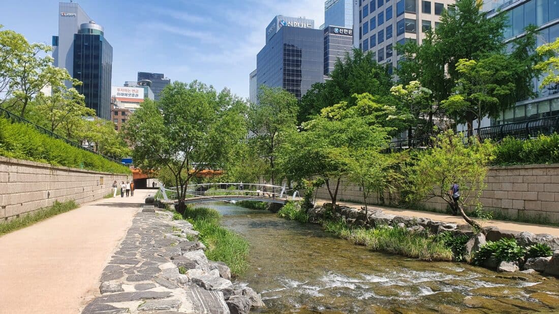 Seoul Cheonggyecheon stream