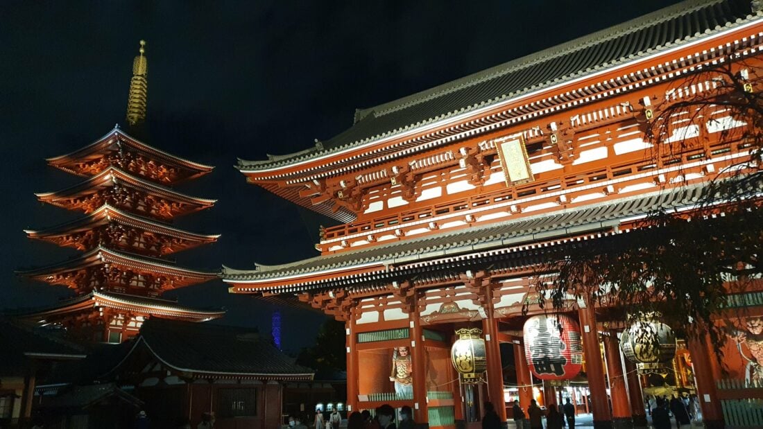 Tokyo Akasusa shrine