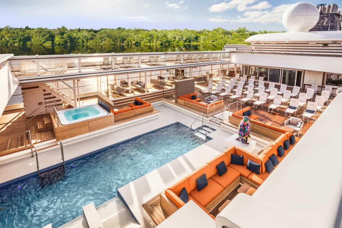Hanseatic Spirit - Pool Area