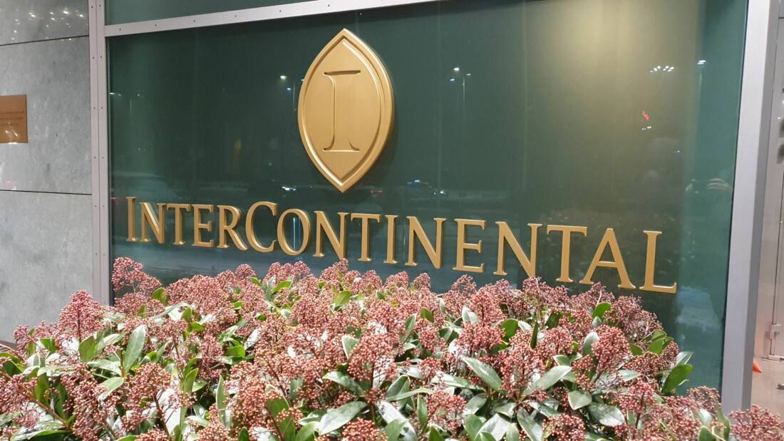 Intercontinental logo in Warsaw with flowers