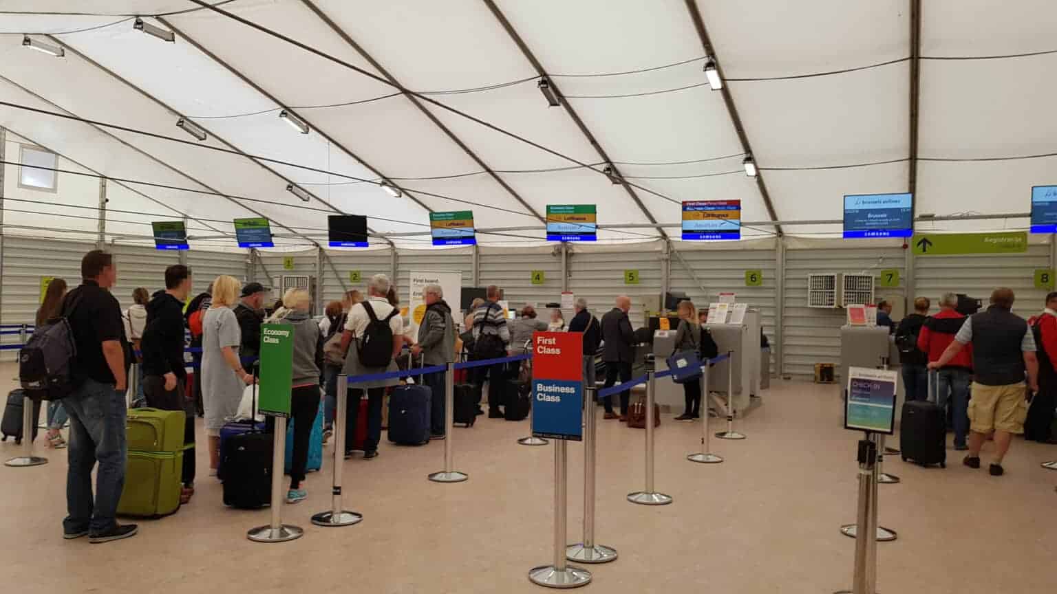 United MileagePlus Premier Silver Status Now with Priority Checkin on