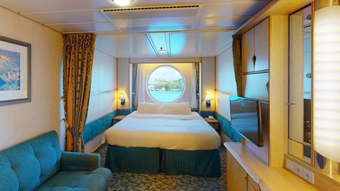Mariner of the Seas - Oceanview Cabin