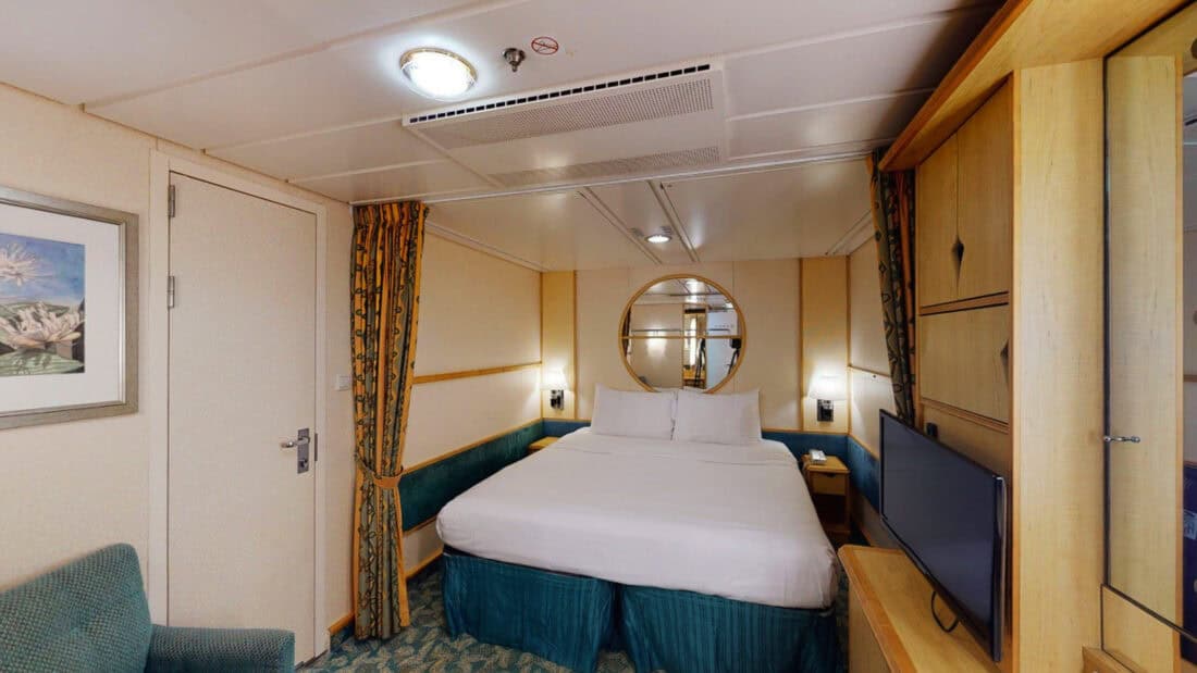 Mariner of the Seas - Interior Cabin