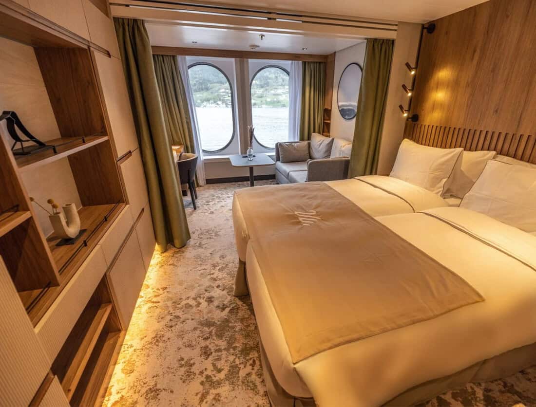 SH Diana - Oceanview Stateroom (Cat. D4)