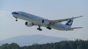 cathay pacific B777 ZRH