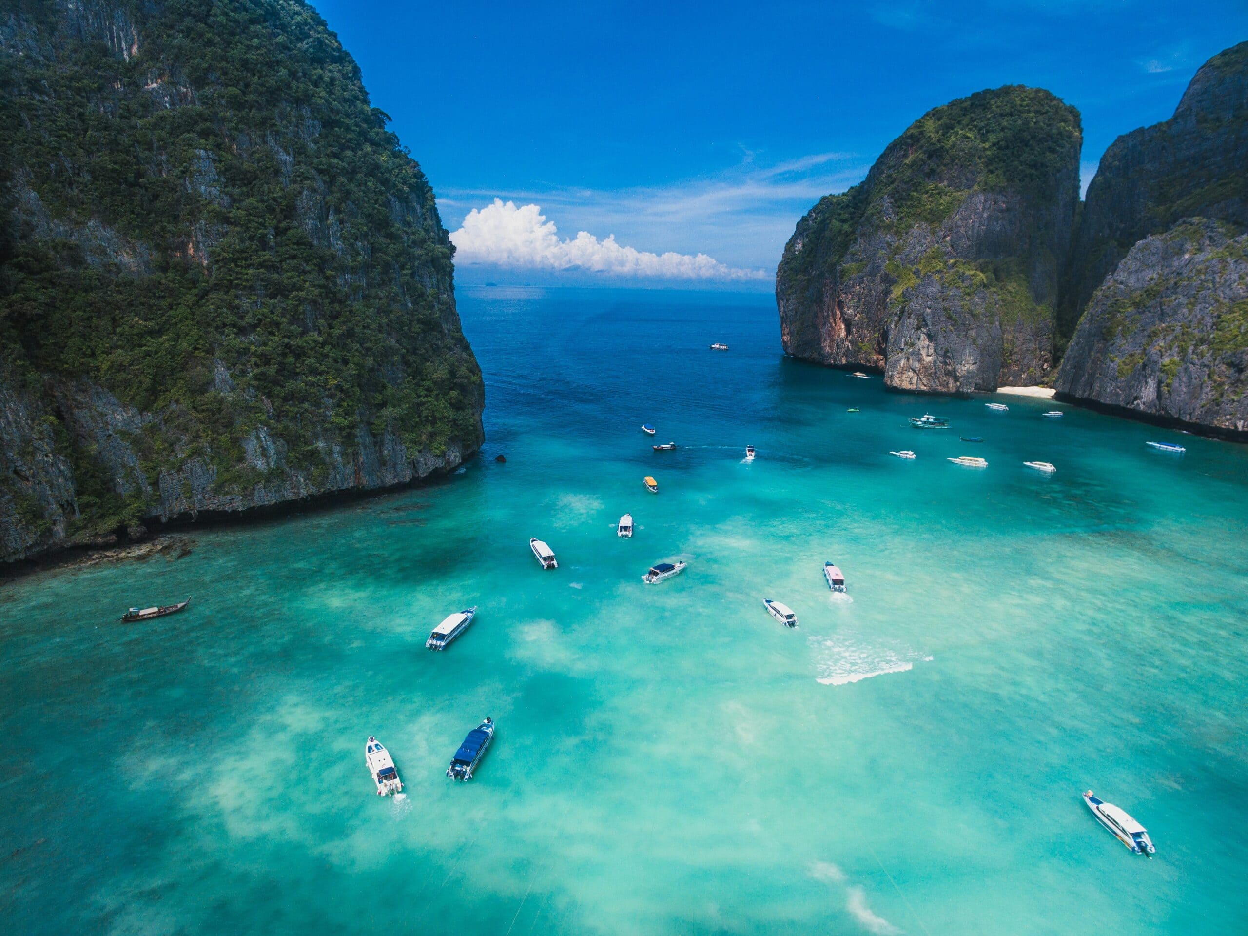 Maya Bay Phi Phi Island Thailand Tailandia