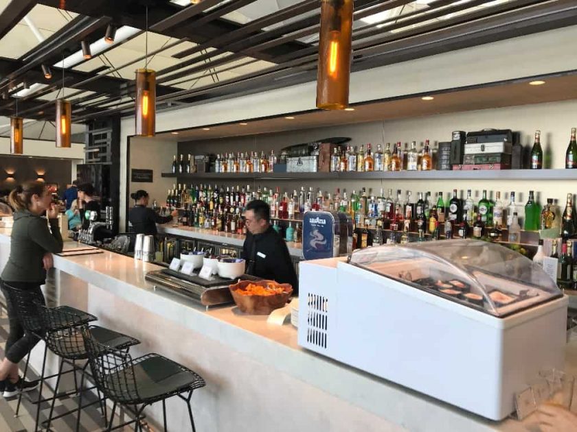 AmEx Lounge HKG Review Bar