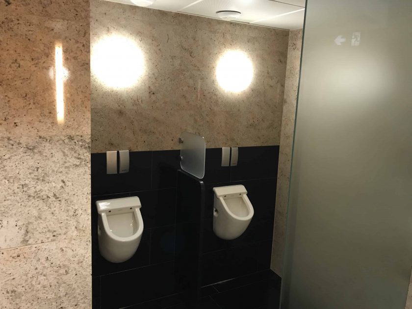 Bewertung Basel EuroAirport Skyview Lounge Toiletten 3