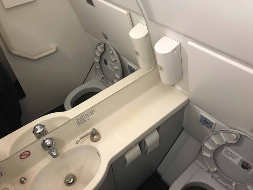 SWISS Business Class Review Toilet without amenities 1